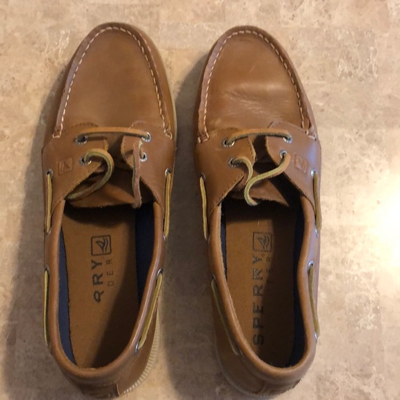 Speedy top sider. - Picture 1 of 2